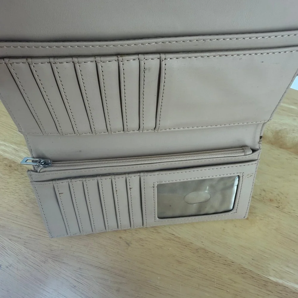 Guess Wallet Womens OS Brown Monogram Logo Slim Clutch Designer Classic Luxury